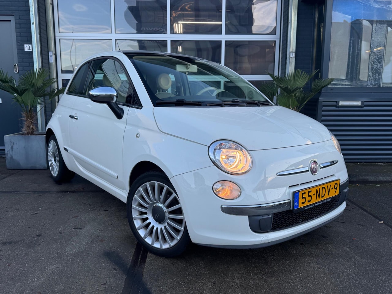 Fiat 500 - 1.2 Lounge Automaat Airco Panoramadak NAP! Inruil mogelijk! - AutoWereld.nl