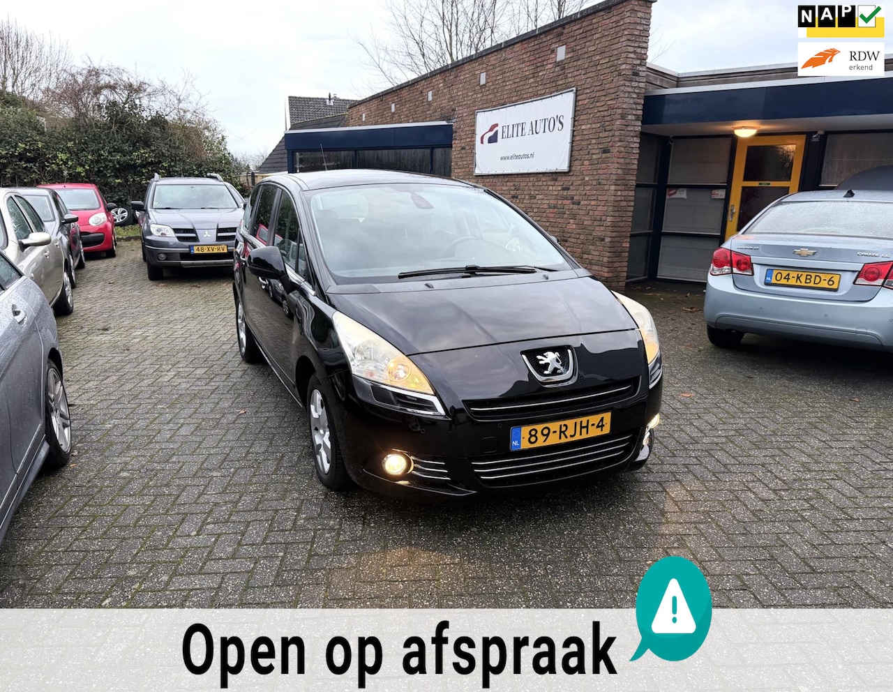 Peugeot 5008 - /inruilkoopje/airco/trekhaak/7pers/panoramadak/trekhaak/apk 23-07-2026 !! - AutoWereld.nl