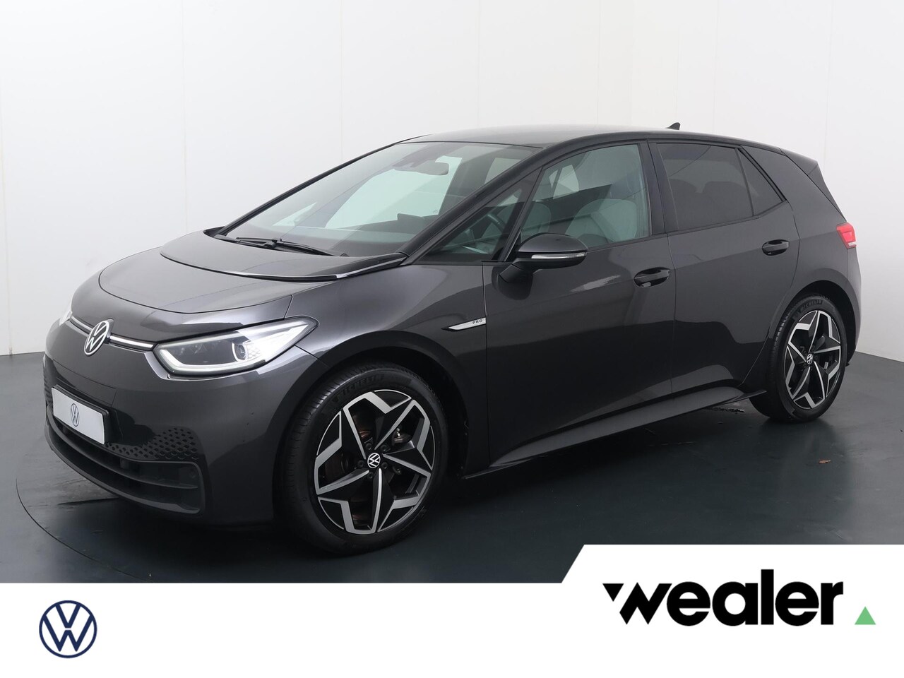 Volkswagen ID.3 - First Plus 58 kWh | 204 PK | SoH 91% | Panoramadak | Matrix LED koplampen | Voorstoelen ve - AutoWereld.nl