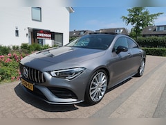 Mercedes-Benz CLA-Klasse - 250 AMG-NIGHT 225pk PANORAMADAK|SFEERVERLICHTING|WIDESCREEN|360CAMERA|BURMESTER|DEALER OND