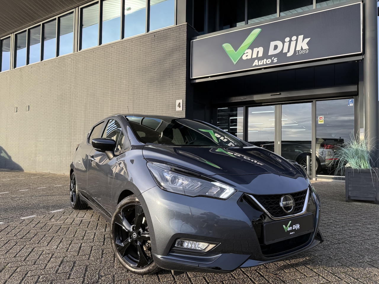 Nissan Micra - 1.0 IG-T N-Sport Navi Camera Leer Bose Keyless - AutoWereld.nl