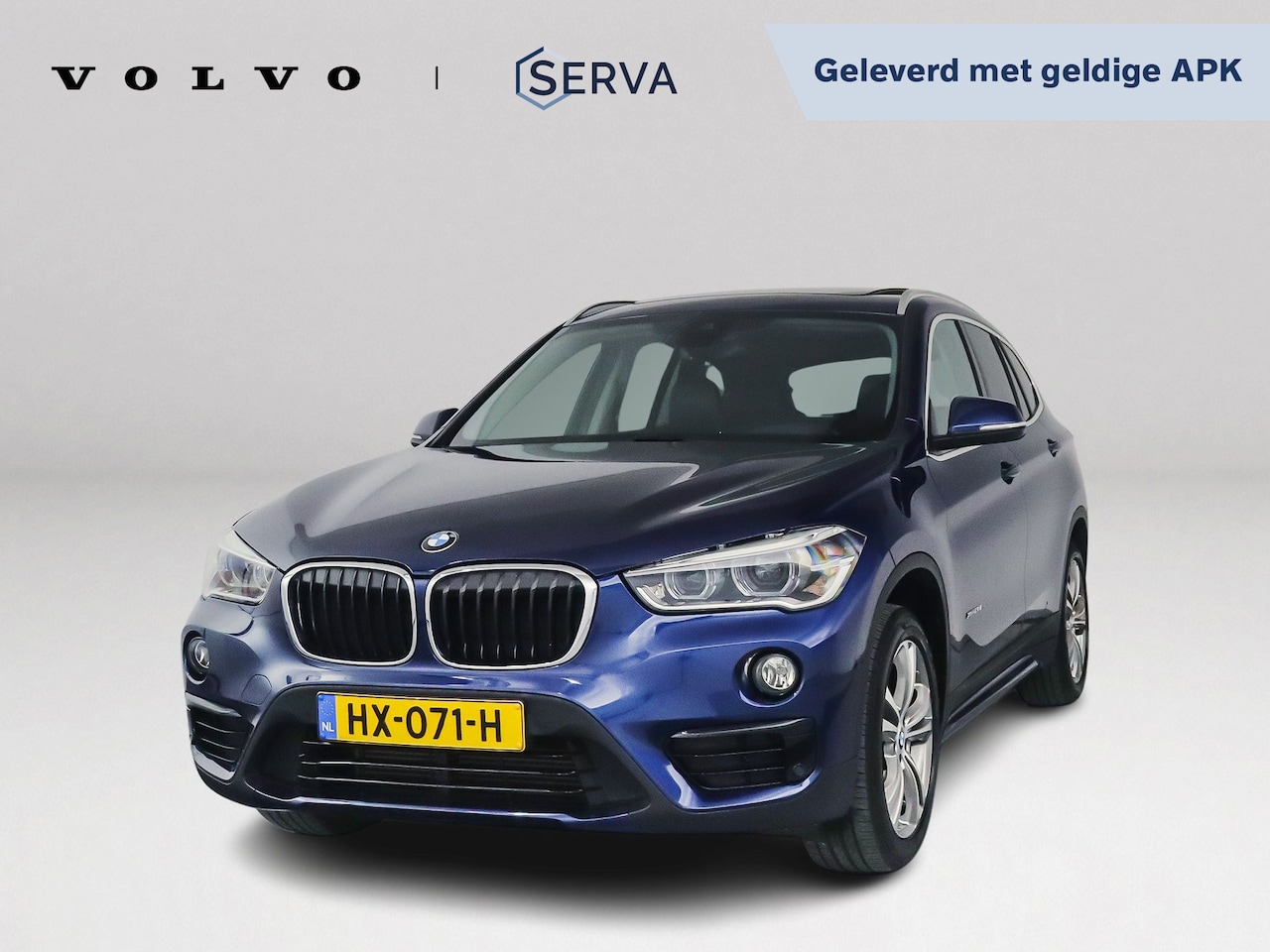 BMW X1 - xDrive20i | Panoramadak | Stoelverwarming | Parkeercamera | Trekhaak - AutoWereld.nl
