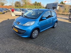 Peugeot 107 - 1.0-12V XR