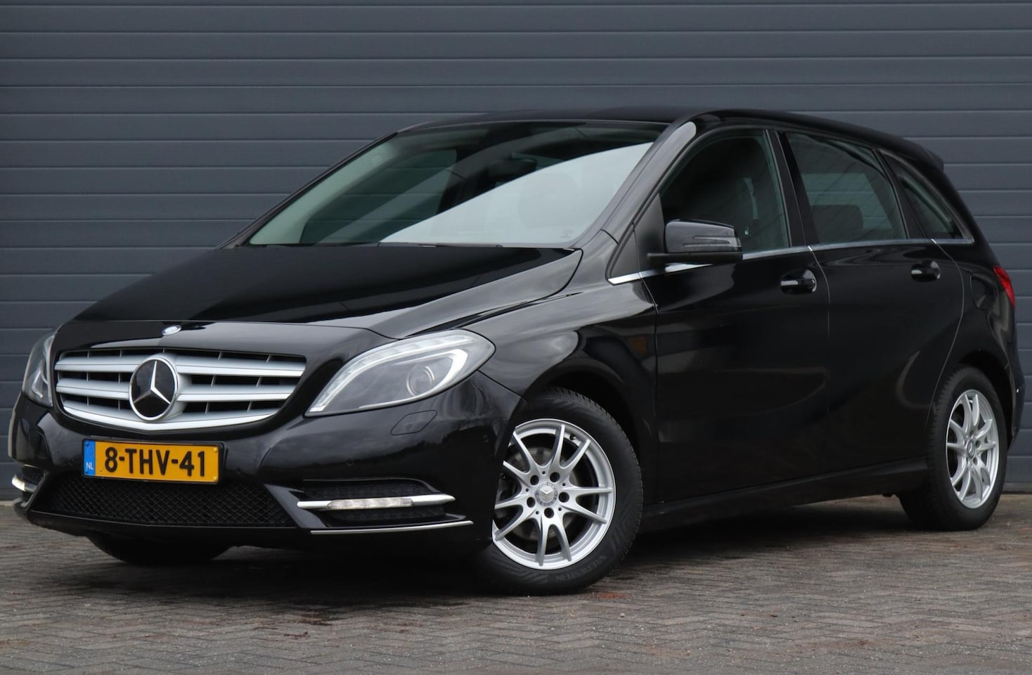 Mercedes-Benz B-klasse - 180 Ambition / AUTOMAAT - AutoWereld.nl