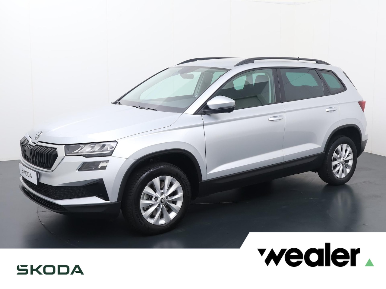 Skoda Karoq - 1.5 TSI ACT Business Edition | 150 PK | Automaat | Trekhaak wegklapbaar | Elek. achterklep - AutoWereld.nl