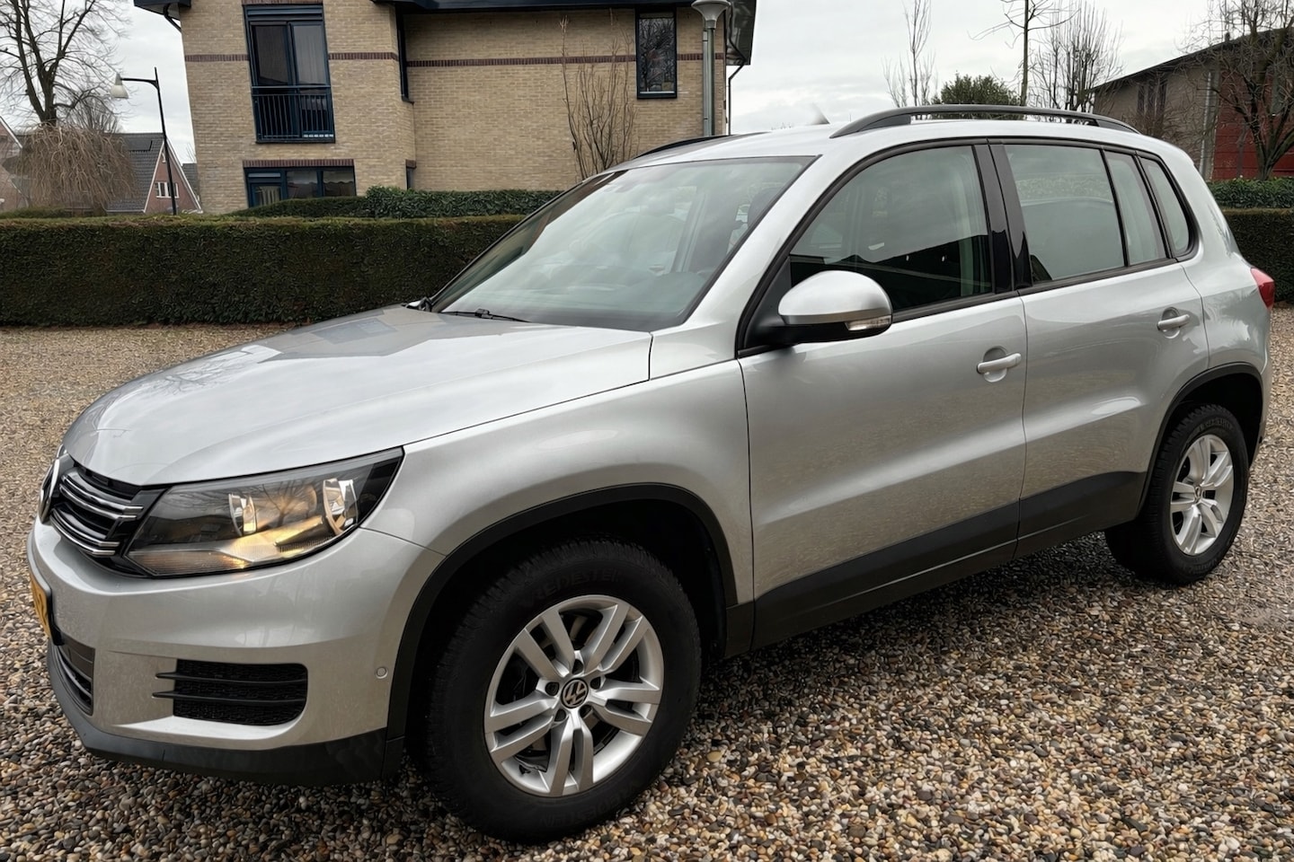 Volkswagen Tiguan - 1.4 TSI Comfort&Design |DEALER ONDERHOUDEN| - AutoWereld.nl