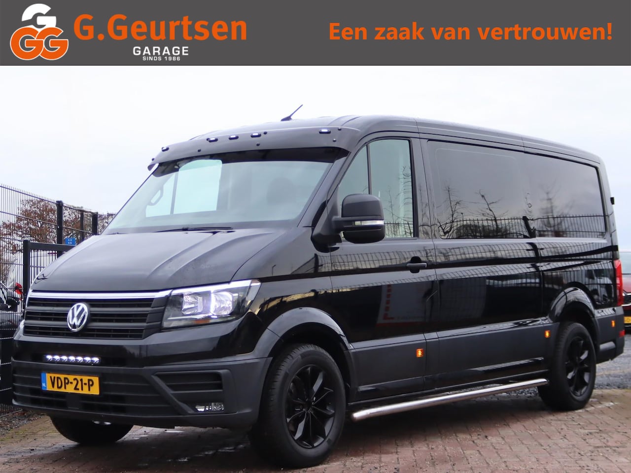 Volkswagen Crafter - 30 2.0 TDI L3H2 DC Trendline Dubbele Cabine, Trekhaak, Cruise control, Apple Carplay/Andro - AutoWereld.nl