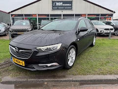 Opel Insignia Sports Tourer - 1.5 Turbo Business Executive NAVIGATIE / LEDER