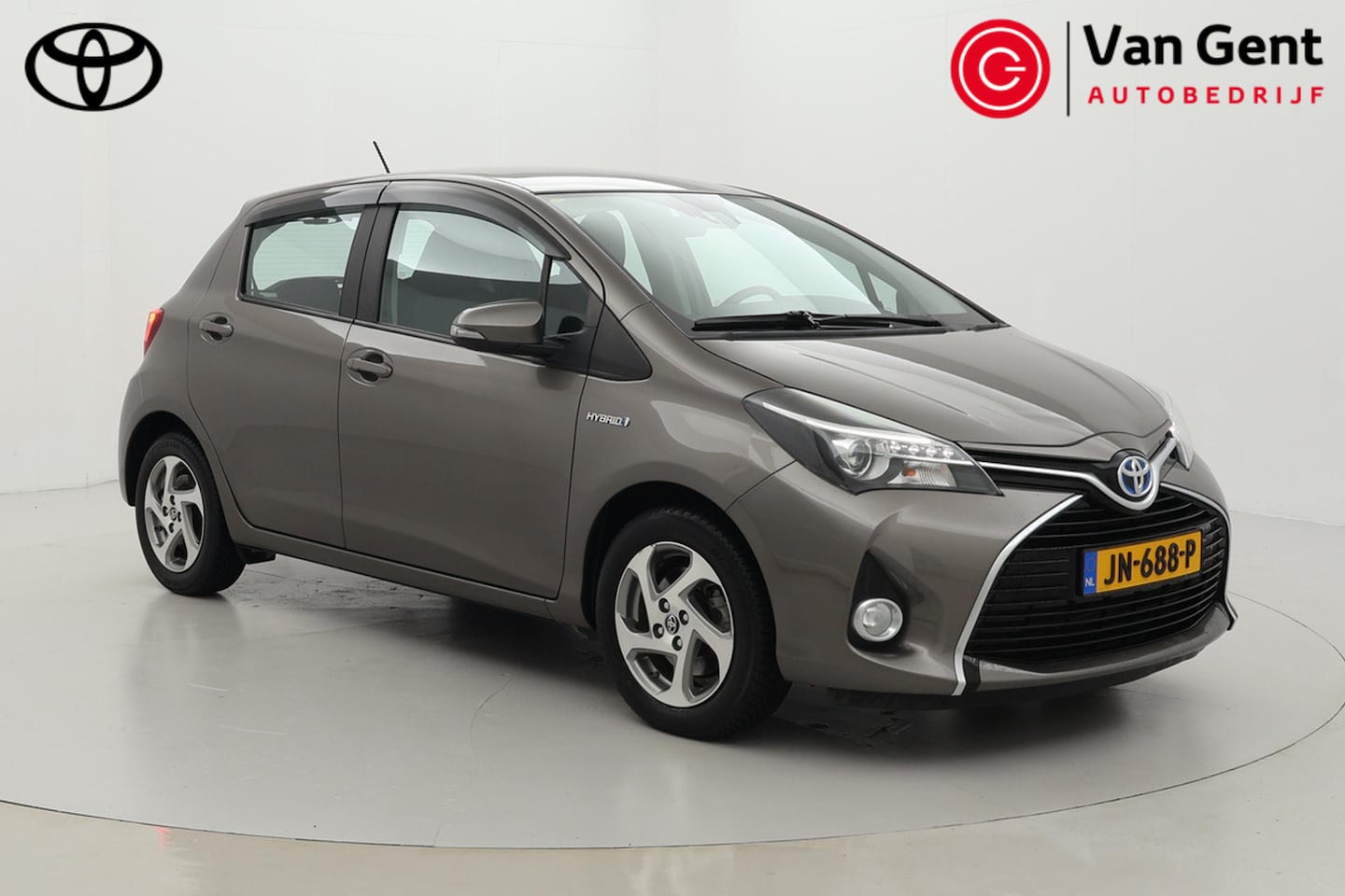 Toyota Yaris - 1.5 Hybrid Trend | Navigatie | Cruise Control | Clima | Camera | 15 inch | Bluetooth | Rij - AutoWereld.nl