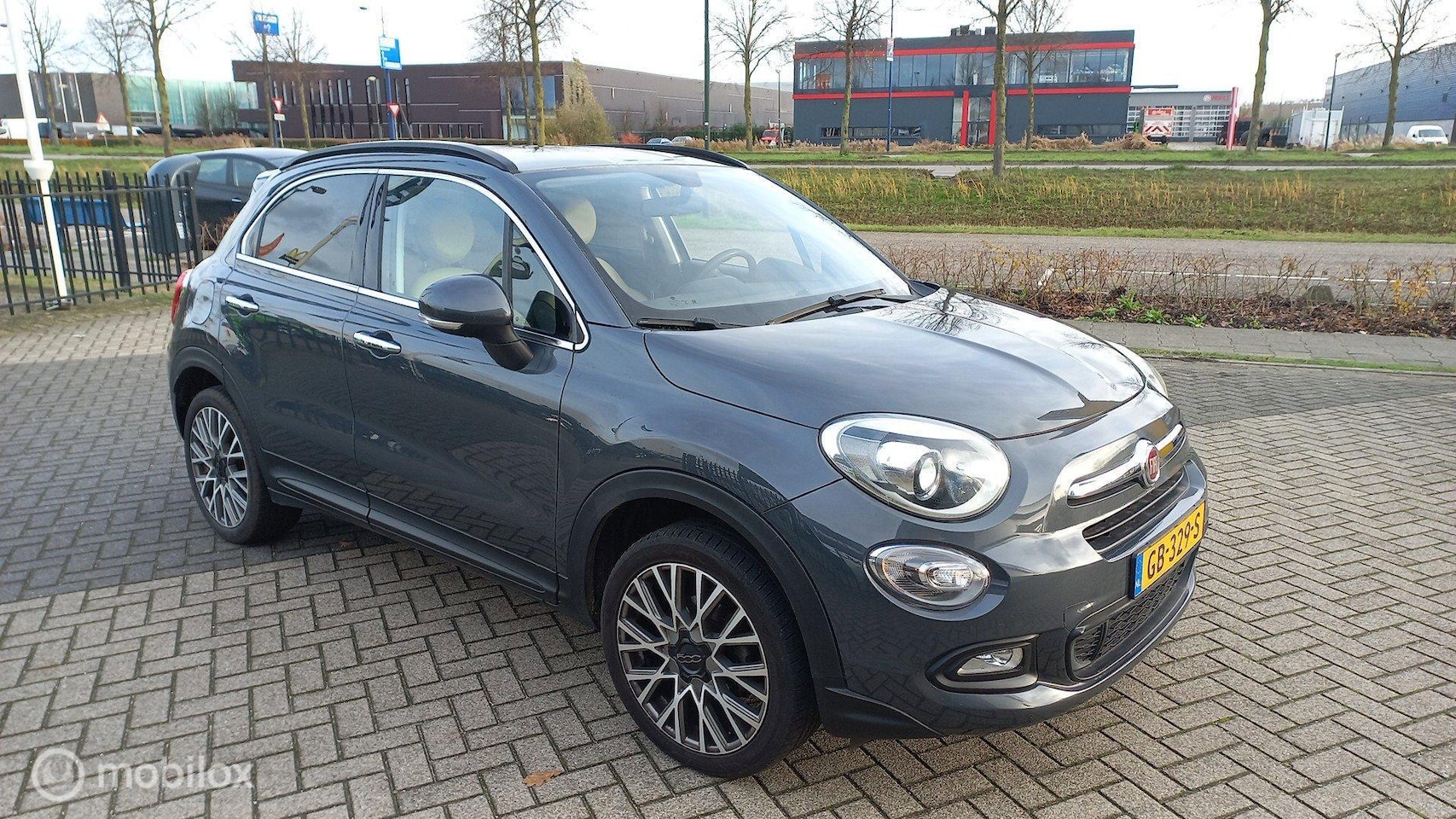 Fiat 500 X - 1.4 Turbo MultiAir 140 Lounge TREKHAAK+DAKRAILS+LM-18+ECC+CRUISE+METALLIC - AutoWereld.nl
