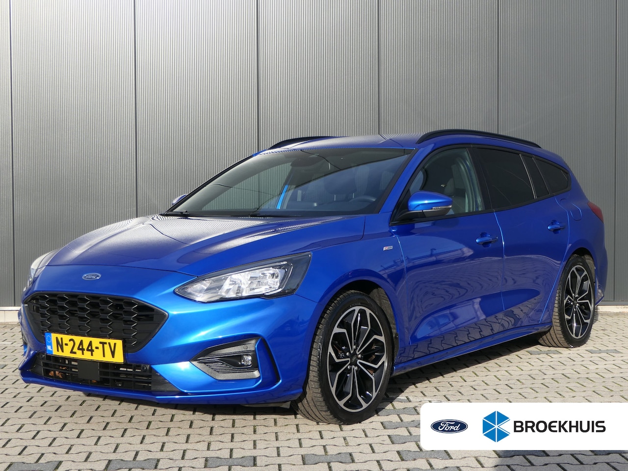 Ford Focus Wagon - 1.0 EcoBoost ST Line | Trekhaak | Winterpack | Camera | Navigatie | CarPlay/Android Auto - AutoWereld.nl