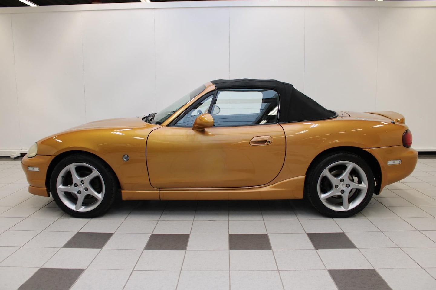 Mazda MX-5 - 1.6i 1.6i - AutoWereld.nl