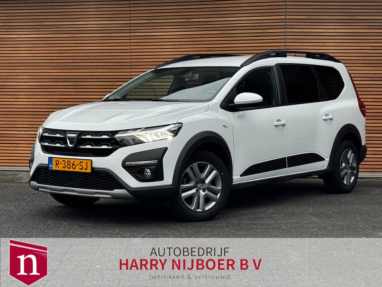 Dacia Jogger - 1.0 TCe 100 Bi-Fuel Expression 7p. Airco / Cruise enz - AutoWereld.nl