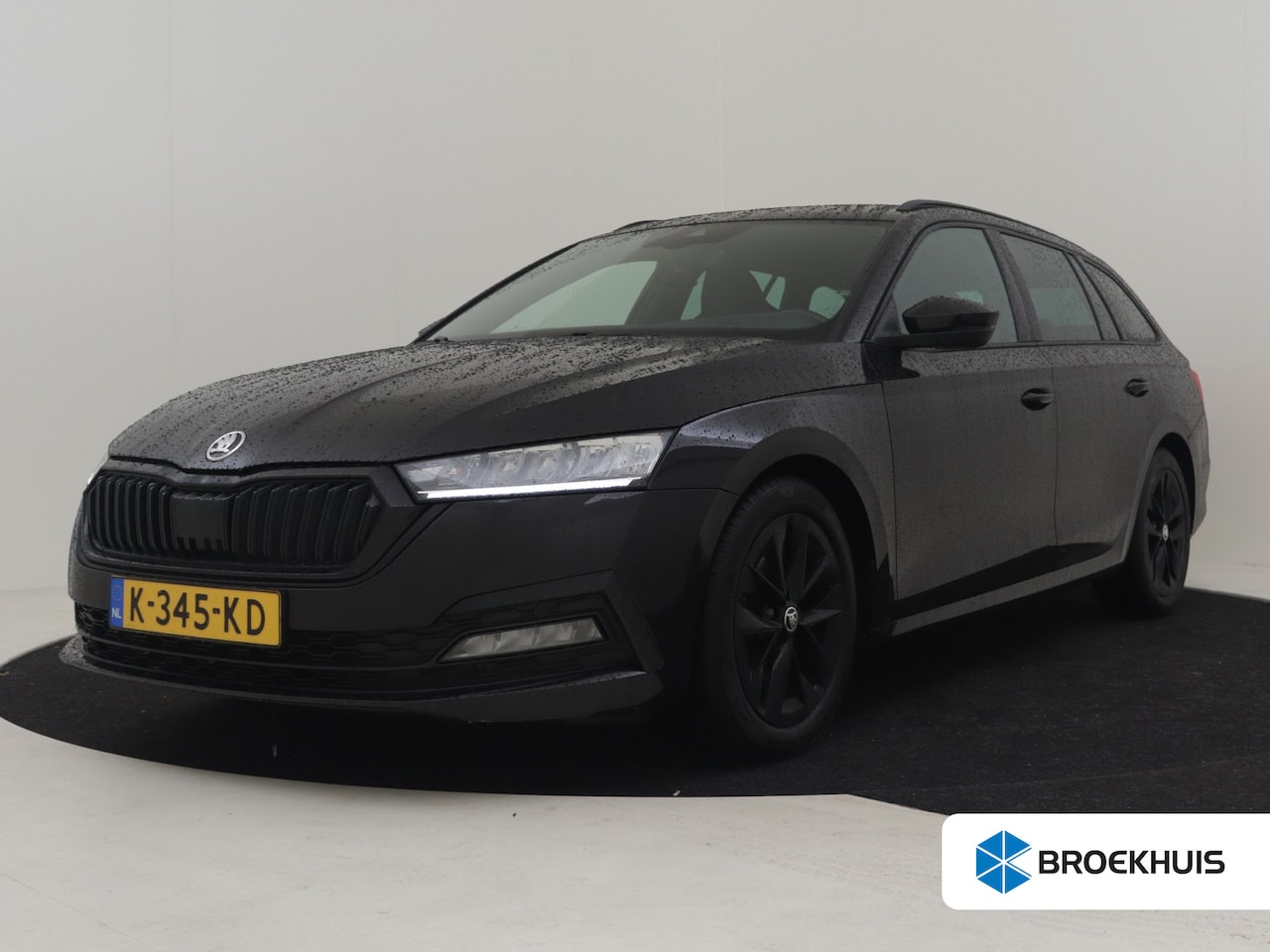 Skoda Octavia Combi - 1.0 e-TSI Sport Business 110pk DSG/AUTO | Trekhaak | Navigatie | App connect | Privacy gla - AutoWereld.nl
