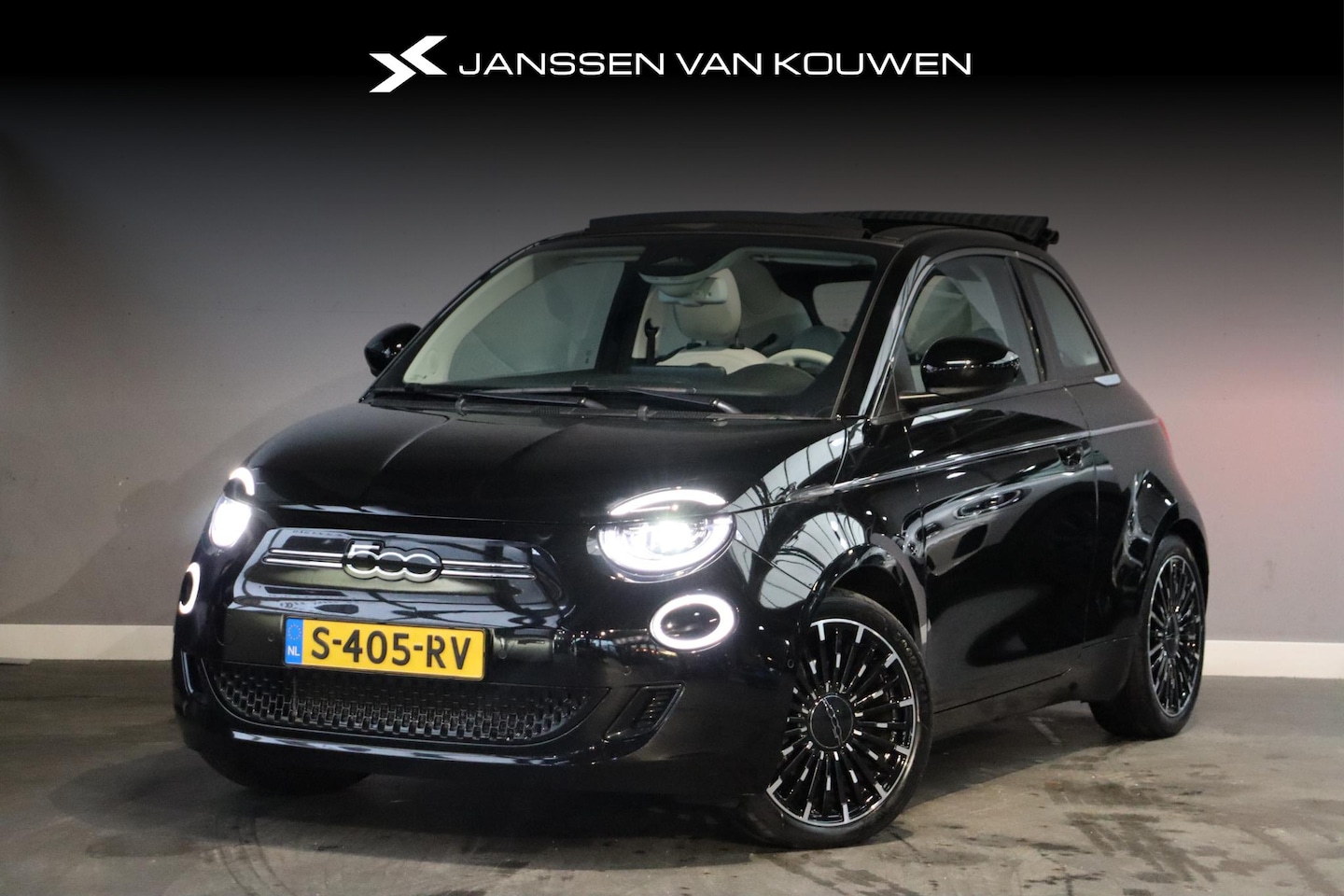 Fiat 500 C - 500e La Prima 42 kWh Navigatie / Camera / Carplay / LED / SOH 94% - AutoWereld.nl