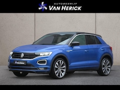 Volkswagen T-Roc - 1.5 TSI R-Line 150PK Automaat | Navigatie | Winterpakket | Trekhaak
