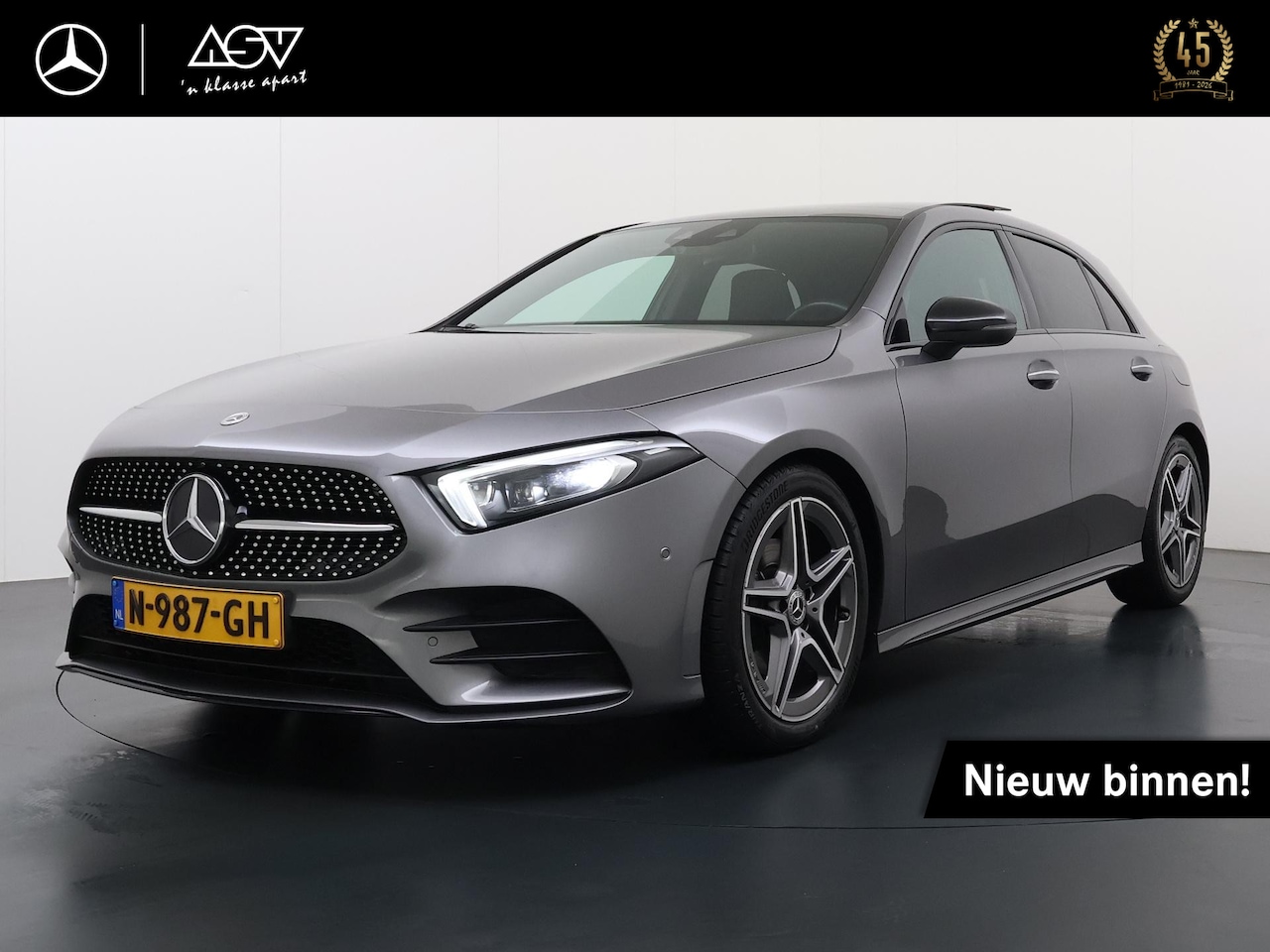 Mercedes-Benz A-klasse - 180 AMG Business Solution Afneembare trekhaak, Panoramadak, stoelen met memory - AutoWereld.nl
