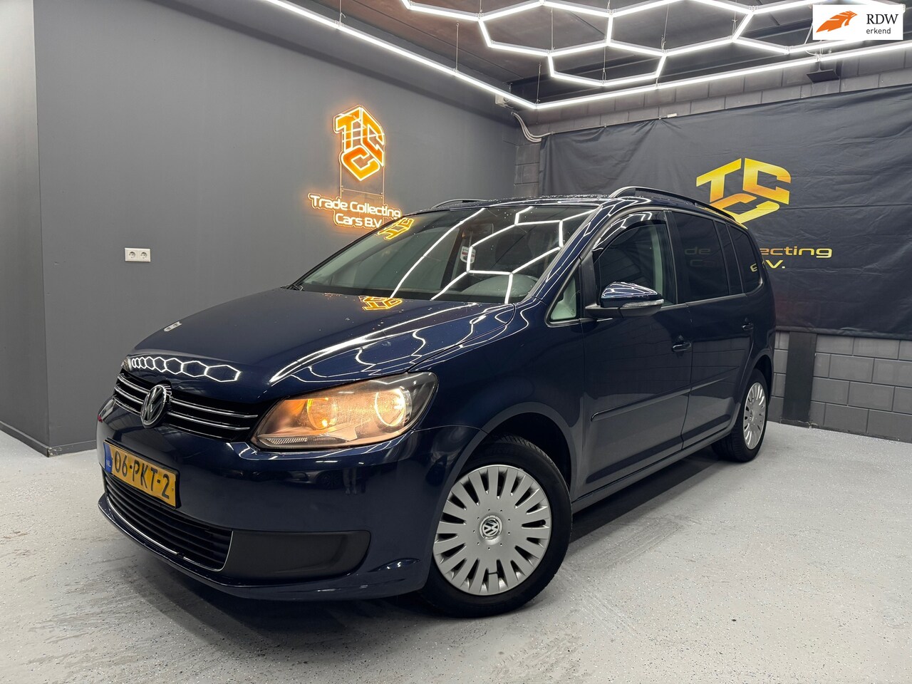 Volkswagen Touran - 1.4 TSI Comfortline Automaat-ACC-Carplay-Camera-Trekhaak - AutoWereld.nl