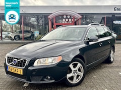Volvo V70 - 1.6 T4 Lim. Edition Automaat | Schuifdak | Leder | Trekhaak