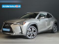 Lexus UX - 250h Preference Line |stoel/stuurverwarming|parkeersensoren|18"|Apple/Android|ACC|