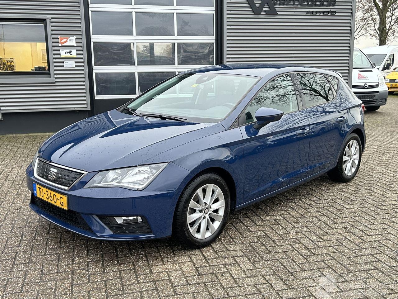 SEAT Leon - 1.0 EcoTSI Style Business Intense 1.0 EcoTSI Style Business Intense - AutoWereld.nl