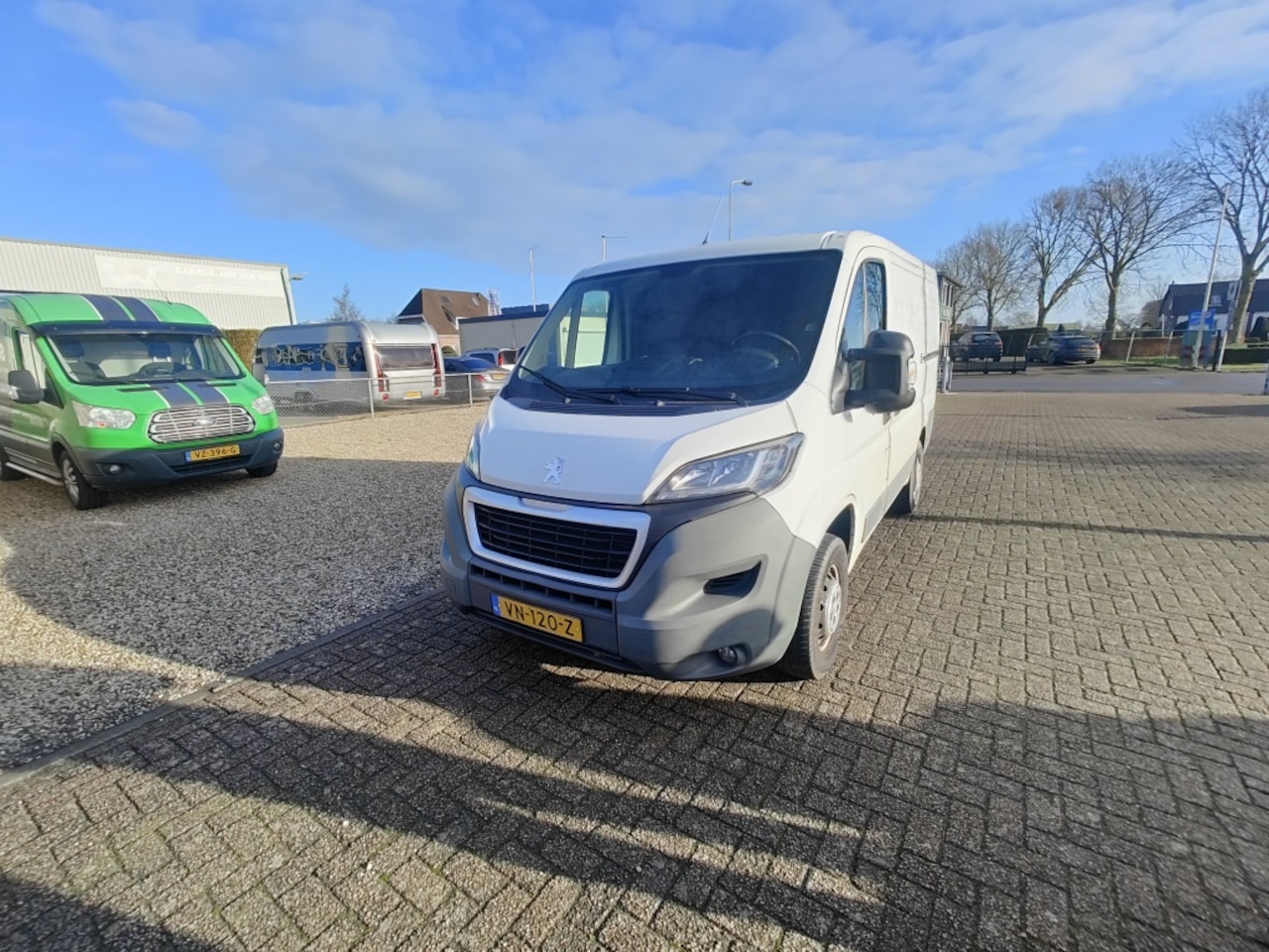 Peugeot Boxer - 2.2 HDI EURO5 BJ 2015 AIRCO - AutoWereld.nl
