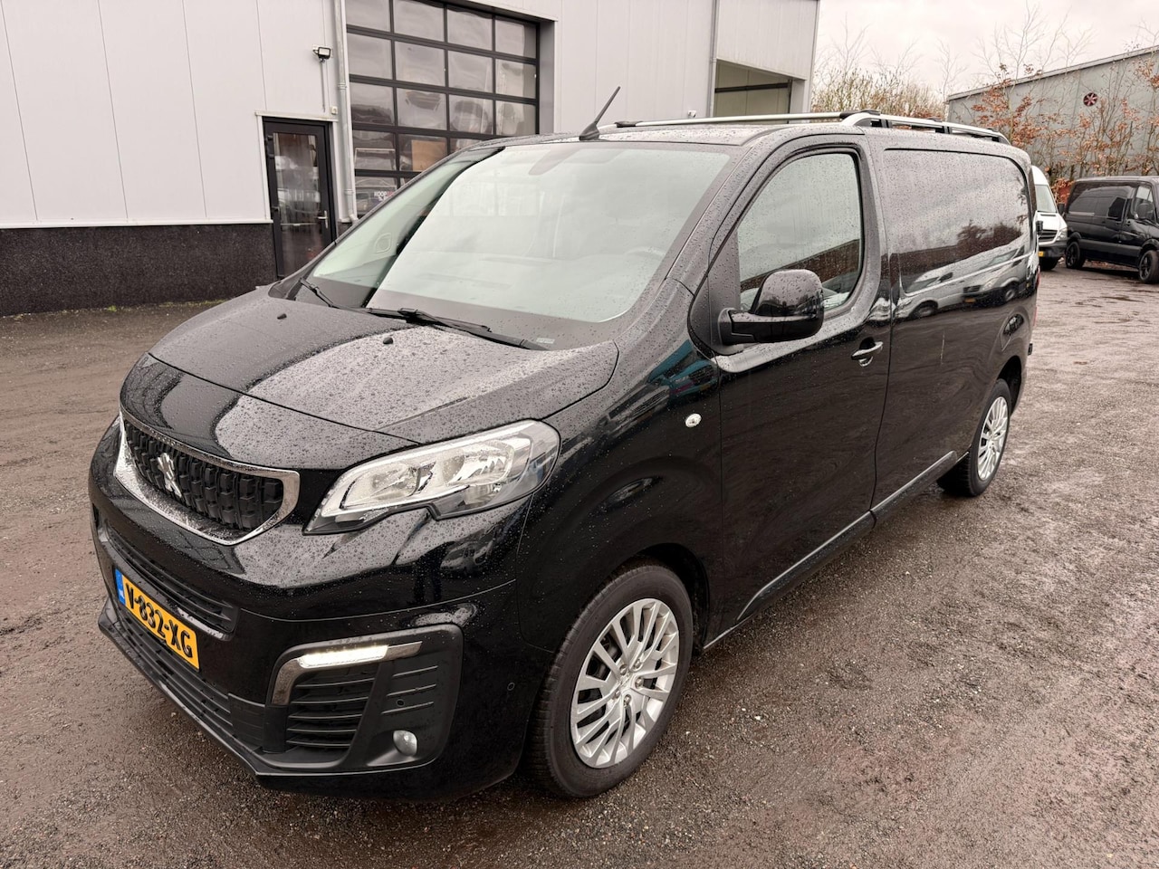 Peugeot Expert - 231S 2.0 BlueHDI 120 Premium Navigatie Cruise Control - AutoWereld.nl
