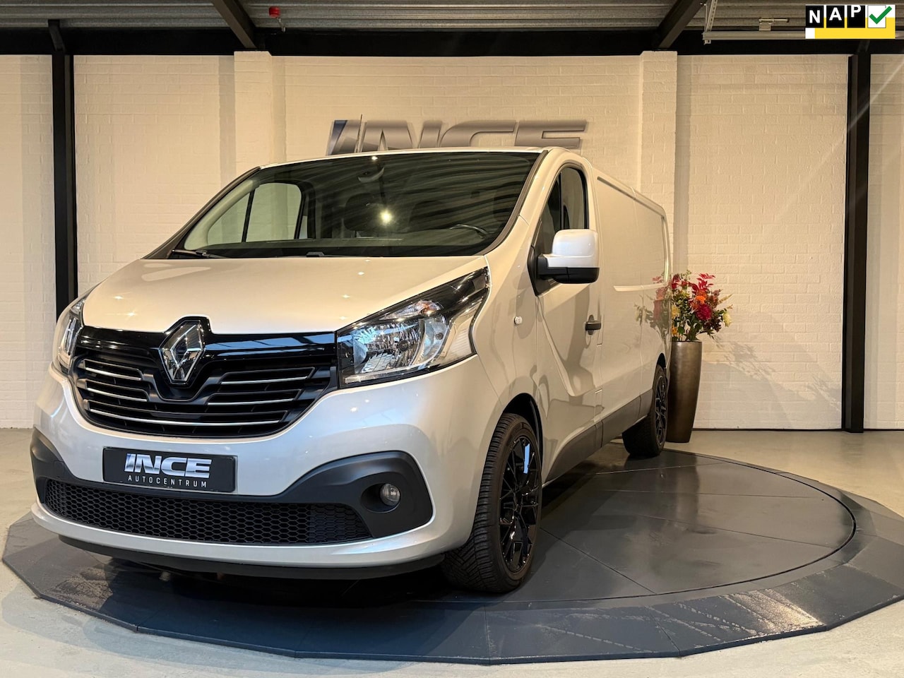 Renault Trafic - 1.6 dCi T29 L2H1 Comfort Energy | Cruise | Camera | Trekhaak - AutoWereld.nl