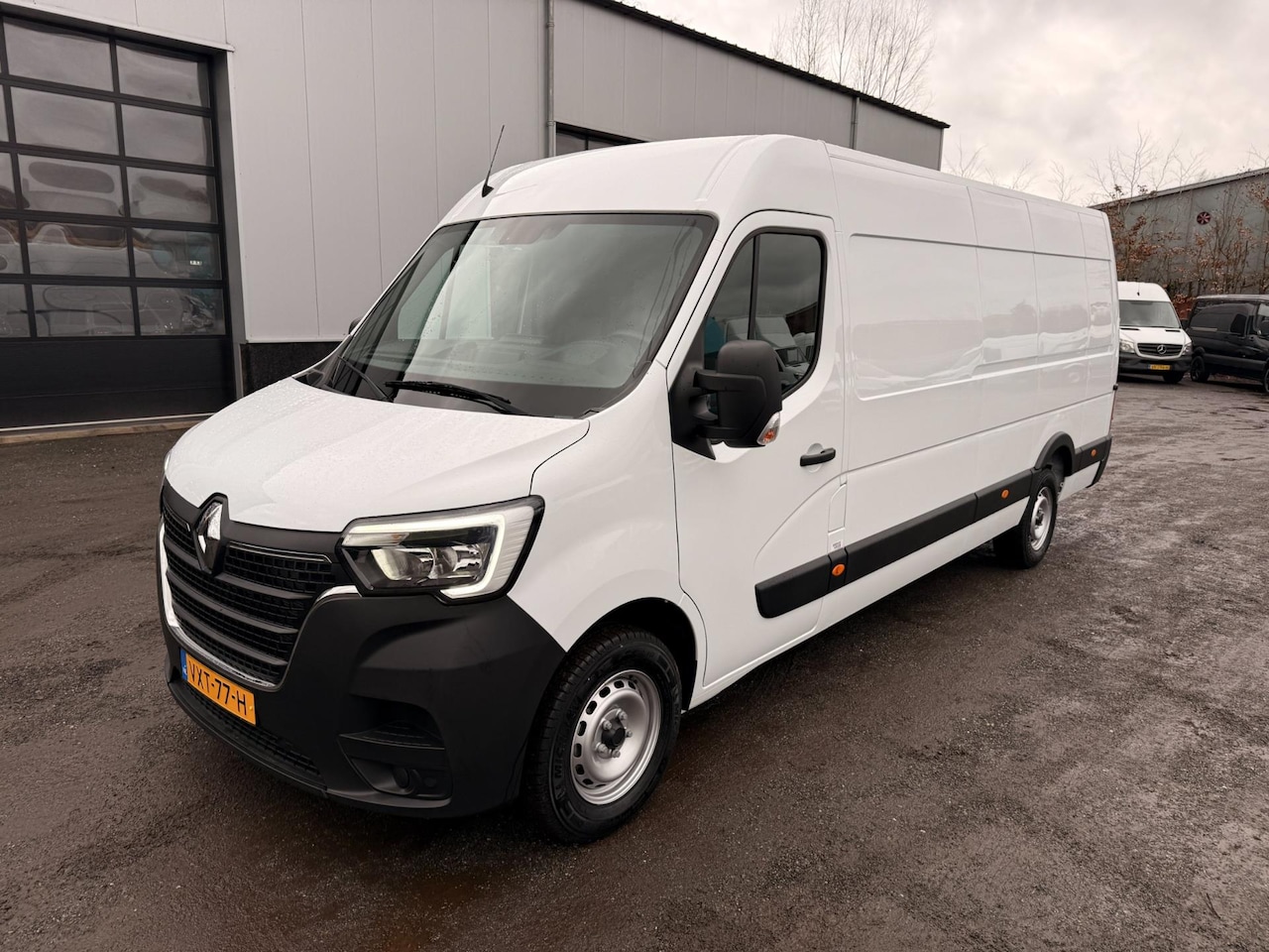 Renault Master - T35 2.3 dCi 165 L4H2 EL Energy Comfort T35 2.3 dCi 165 L4H2 EL Energy Comfort - AutoWereld.nl
