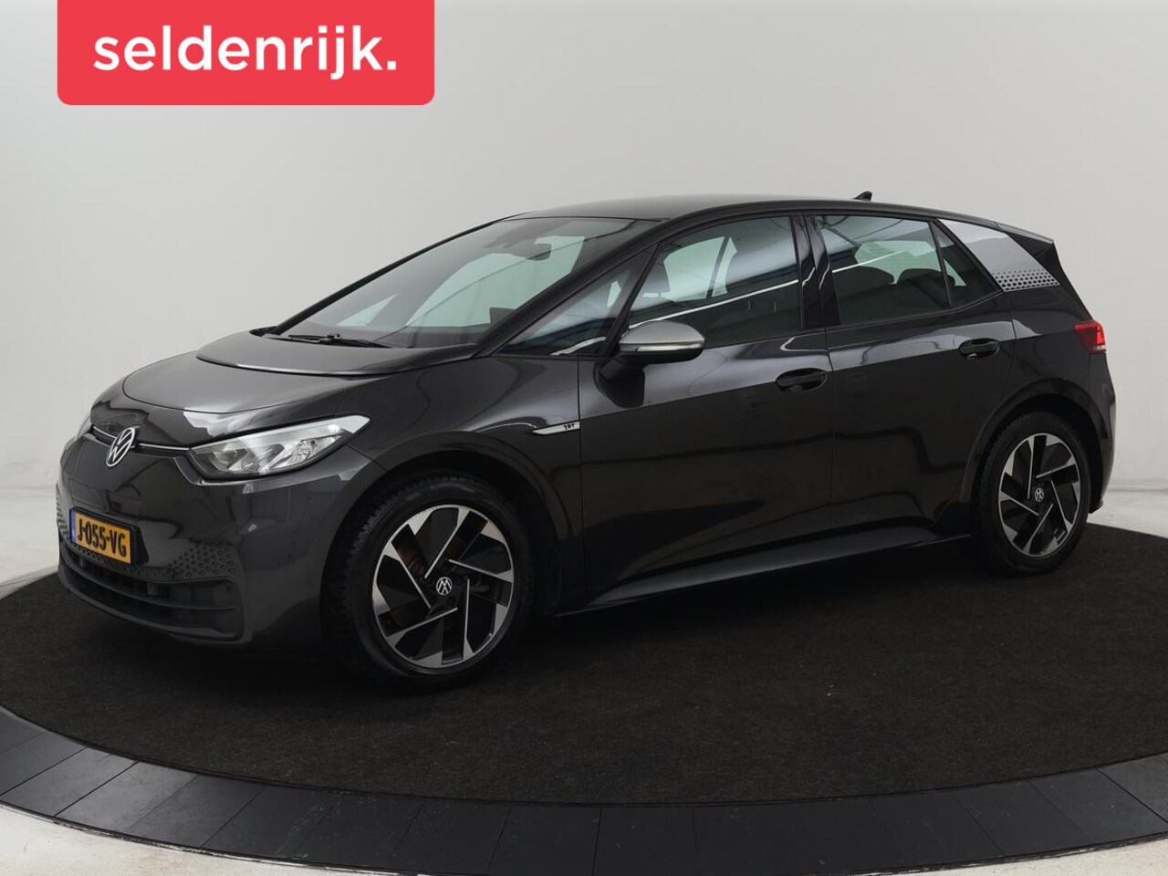 Volkswagen ID.3 - First 58 kWh | Stoel & stuurverwarming | Adaptive cruise | Camera | Carplay | Navigatie | - AutoWereld.nl