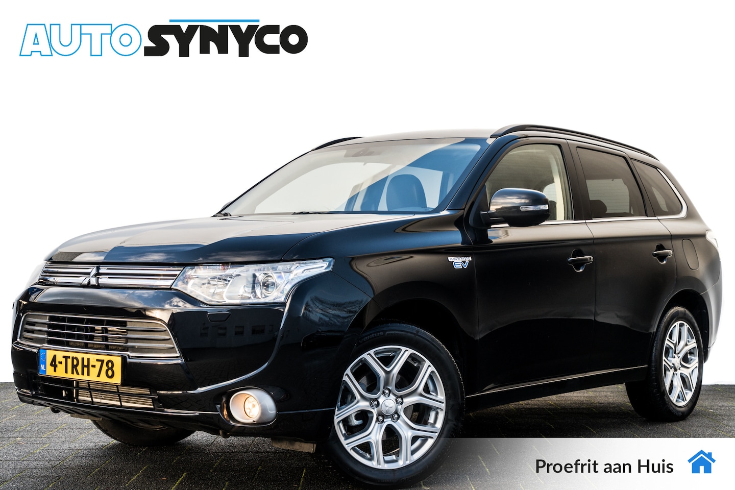 Mitsubishi Outlander - 2.0 PHEV Executive Edition | 4 WD | Trekhaak | Camera | Navi | Clima | Cruise - AutoWereld.nl