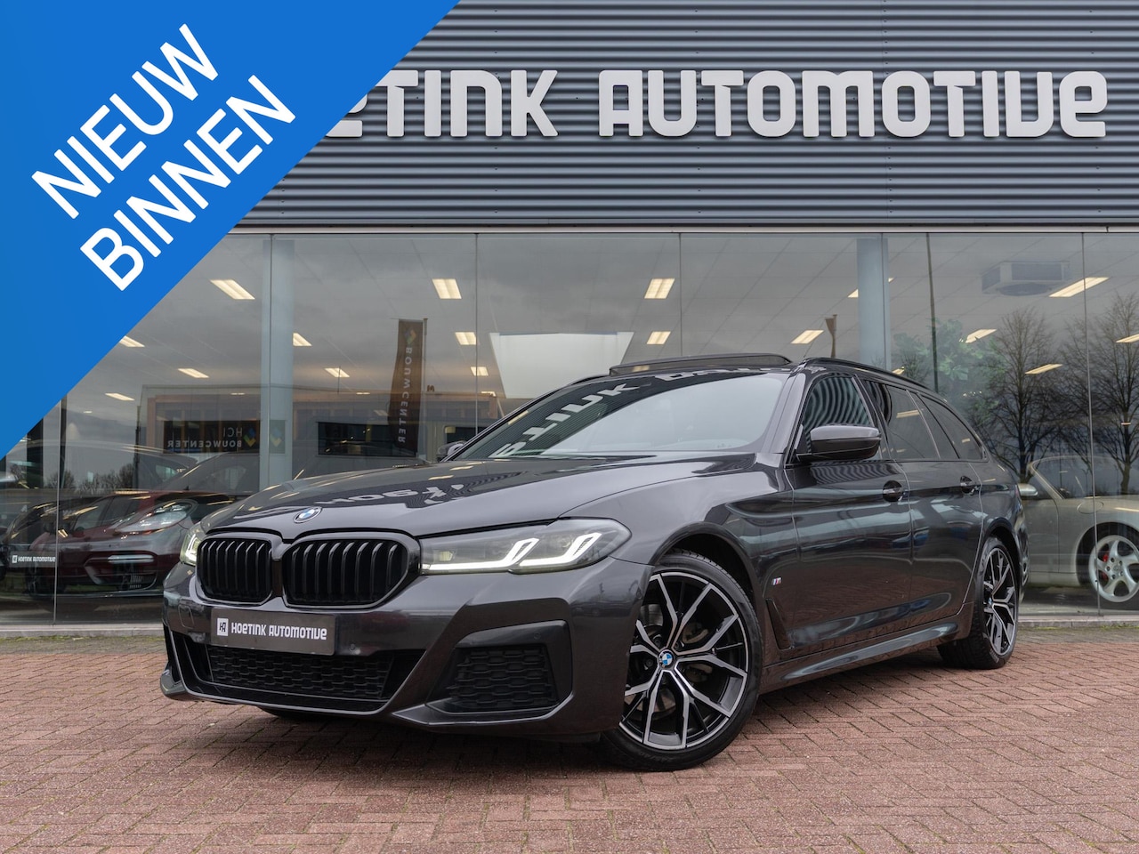 BMW 5-serie Touring - 520i High Executive Edition | Pano | Hud | Harmon Kardon - AutoWereld.nl
