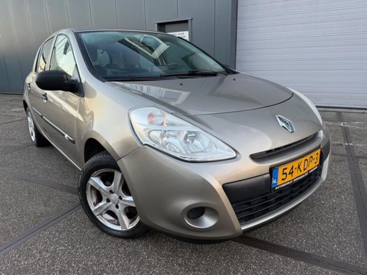 Renault Clio - 1.2 Special Line | APK | AIRCO | NAP | - AutoWereld.nl