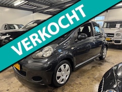 Toyota Aygo - 1.0-12V Access 2011 AIRCO NAP NAVI 5-DRS