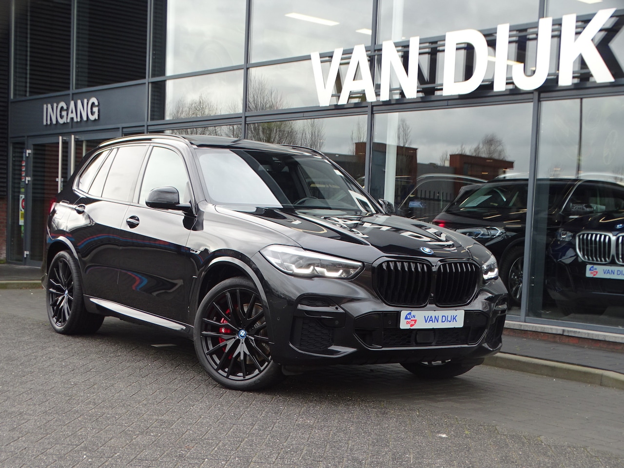 BMW X5 - xDrive45e M Sport Pano.dak 360 Camera Ada.Led Head-Up HiFi Driv.Ass Park Plus 22''Lm Velge - AutoWereld.nl
