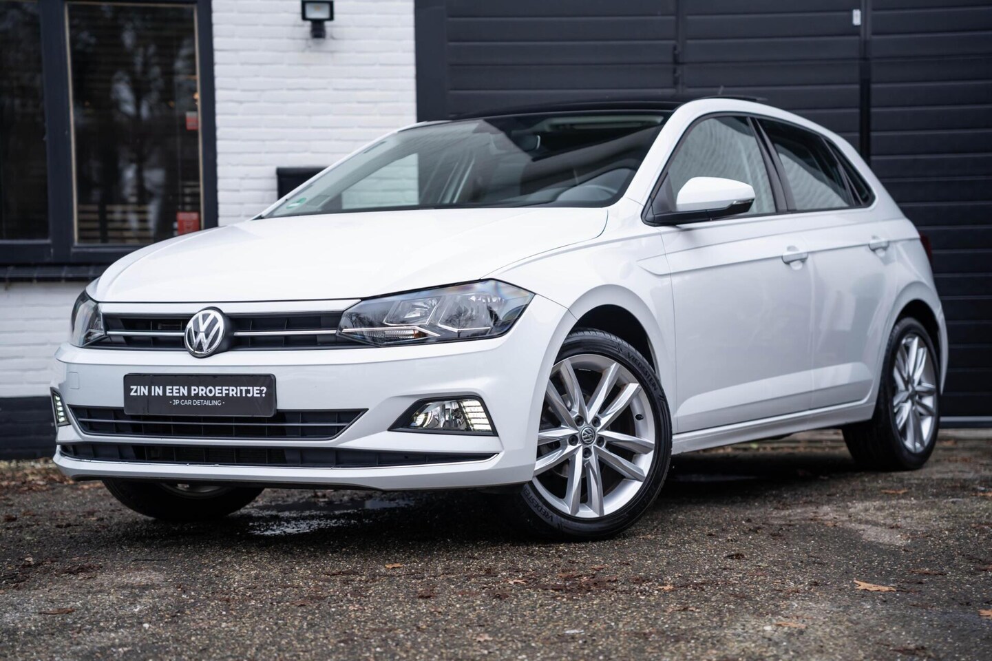 Volkswagen Polo - 1.0 TSI Highline DSG Carplay PANO NAP - AutoWereld.nl