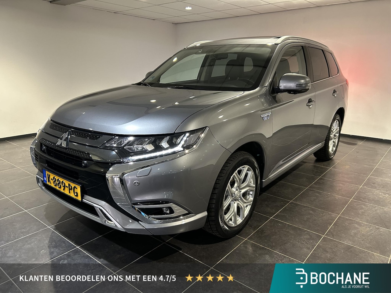 Mitsubishi Outlander - 2.4 PHEV Intense+ | Panoramadak | Navigatie | 360 Camera - AutoWereld.nl