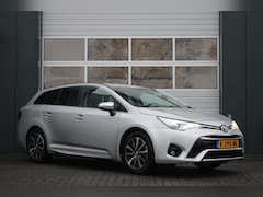 Toyota Avensis Touring Sports - 1.8 VVT-i SkyView Edition Camera/Stoelverwarming/Keyless/Lane.Assist/Navi/Bluetooth/Trekha