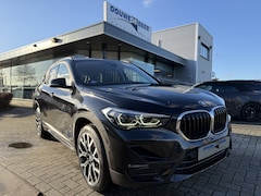 BMW X1 - sDrive20i Sport Line Aut Camera | Stoelverw. | HUD |