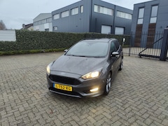 Ford Focus Wagon - 1.5 Titanium ST Bj 2017 Automaat