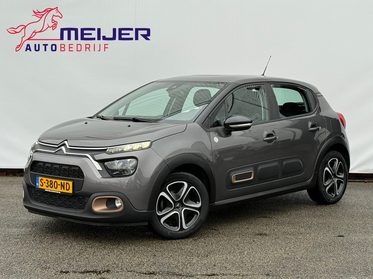Citroën C3 - 1.2 PureTech C-Series LED | Cruise | Clima | CarPlay !! - AutoWereld.nl