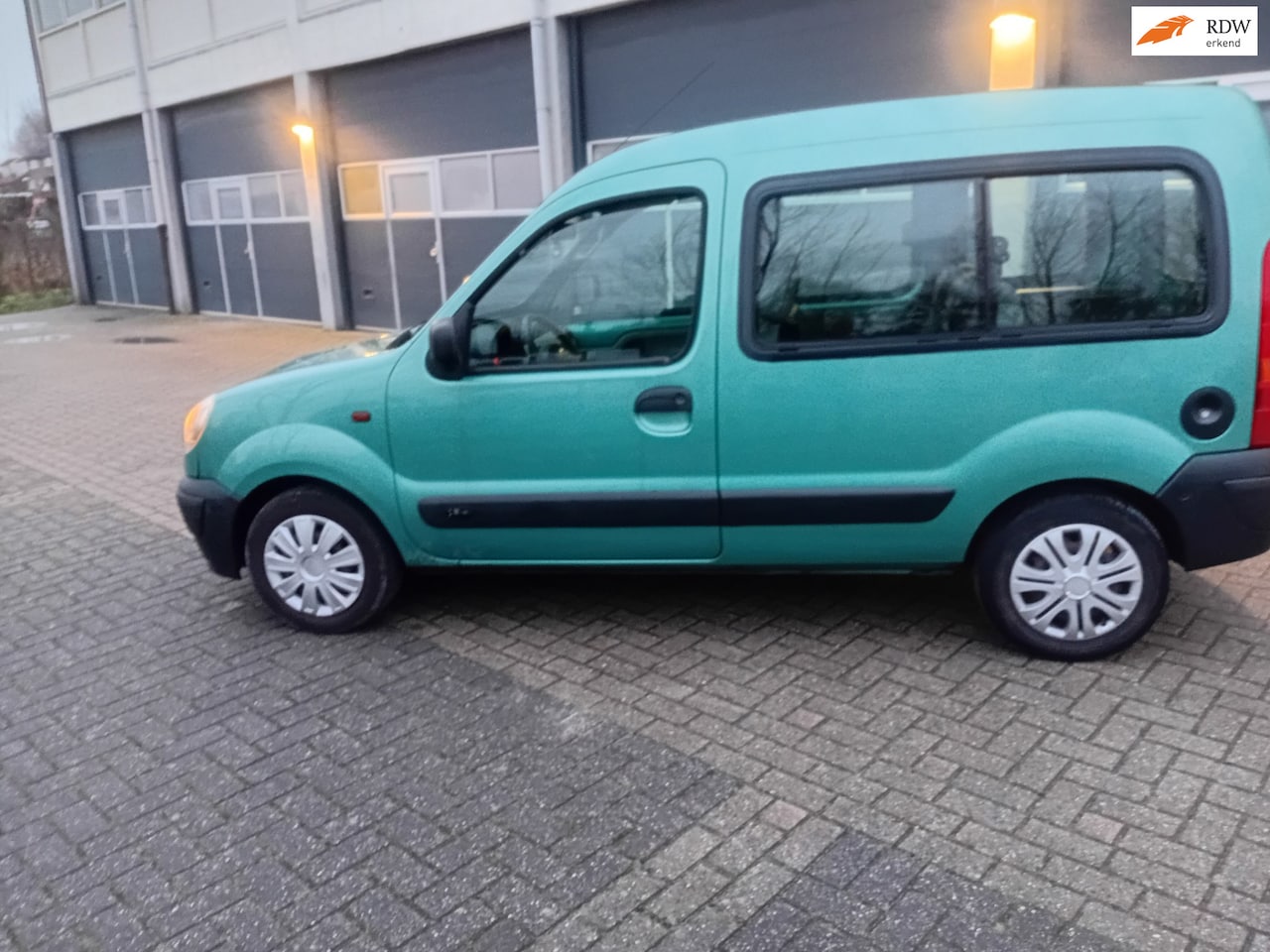 Renault Kangoo - 1.2-16V Expression benzine goed voor emissiezone inde stad - AutoWereld.nl