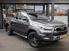 Toyota HiLux - 2.8 D-4D X-TRA CAB INVINCIBLE A/T 4WD VAN