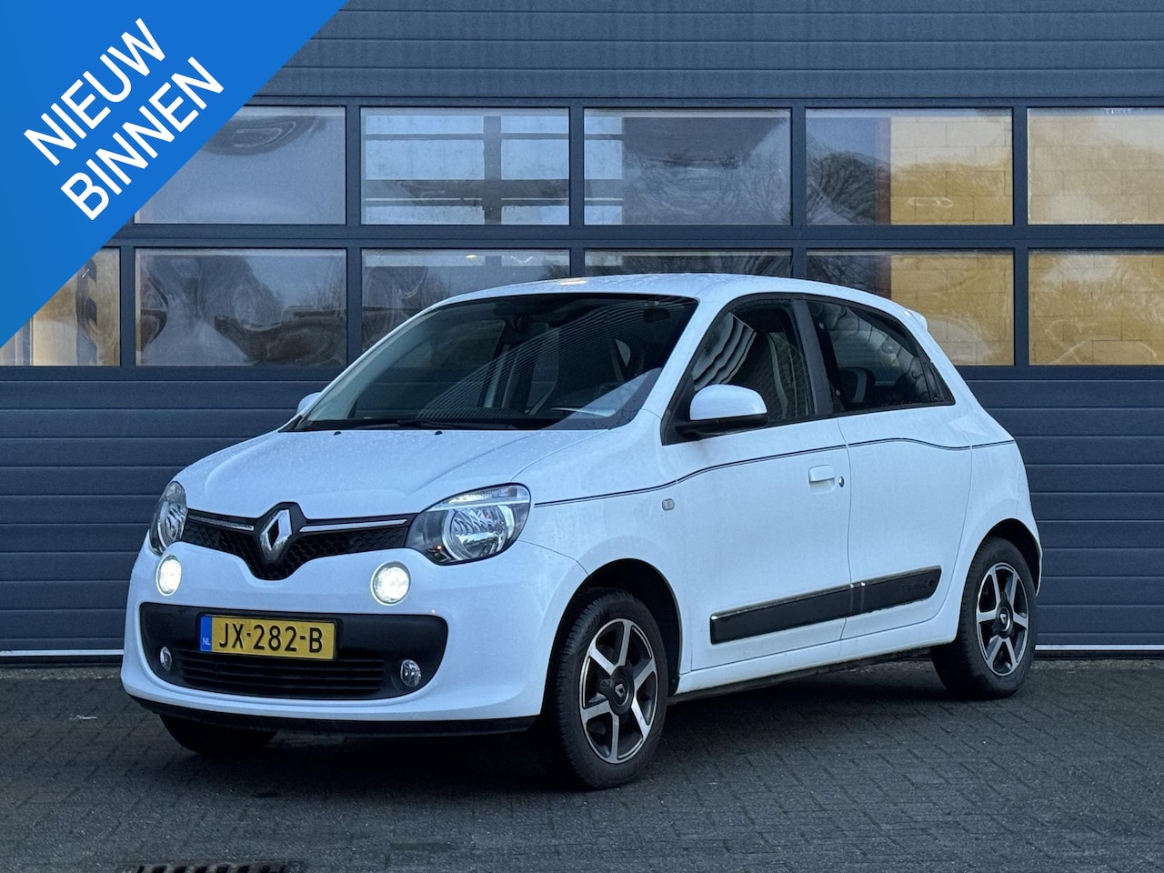 Renault Twingo - 1.0 SCE DYNAMIQUE I AIRCONDITIONING I CRUISE CONTROL I NAVIGATIE I R-LINK I PARKEERSENSORE - AutoWereld.nl