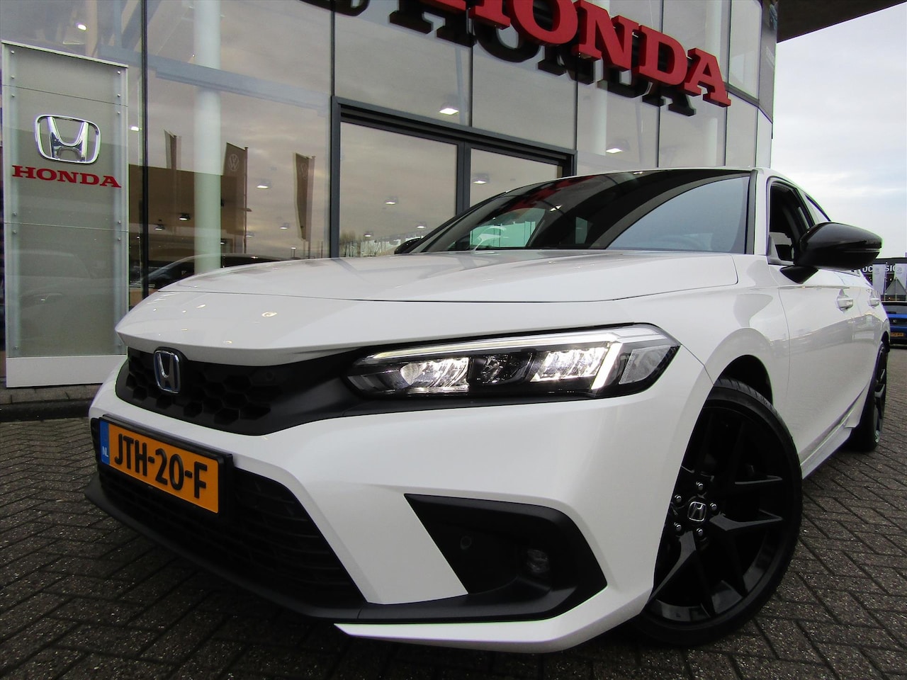 Honda Civic - 2.0 HYBRID 184PK eCVT Sport - AutoWereld.nl