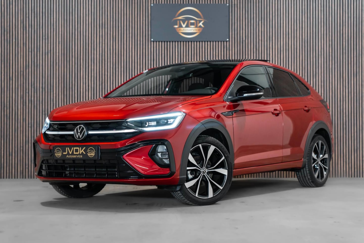 Volkswagen Taigo - 1.0 TSI R-Line DSG PANO IQ - AutoWereld.nl