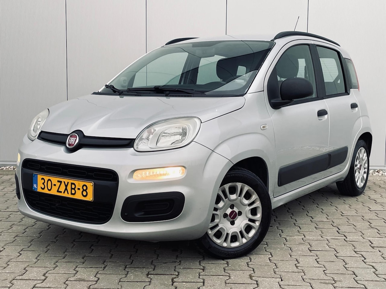 Fiat Panda - 0.9 TwinAir Easy 0.9 TwinAir Easy, airco, schade voorscherm - AutoWereld.nl