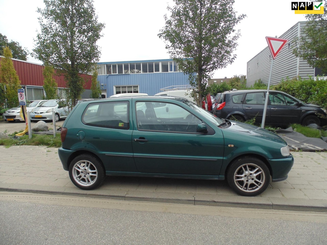 Volkswagen Polo - 1.6 1.6 - AutoWereld.nl