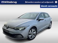 Volkswagen Golf - 1.4 eHybrid Style Elek. Stoelverstelling met Memory Bestuurder / Stoelverwarming / Navi /