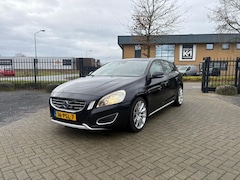 Volvo V60 - 1.6 T3 | NAVI | BLUETOOTH | PDC | LEDER | CRUISE